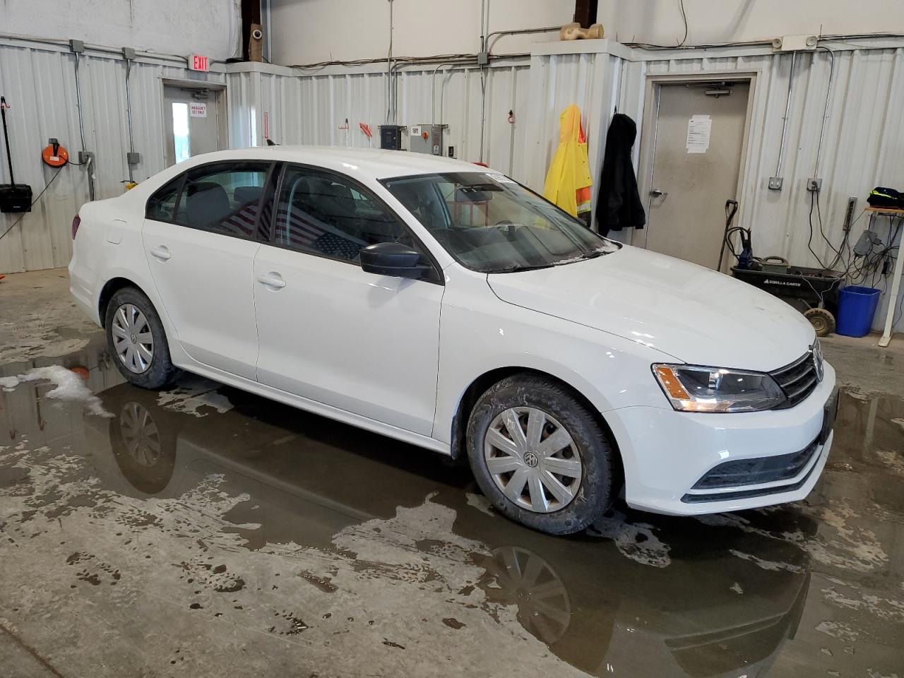 2016 Volkswagen Jetta - Image 4