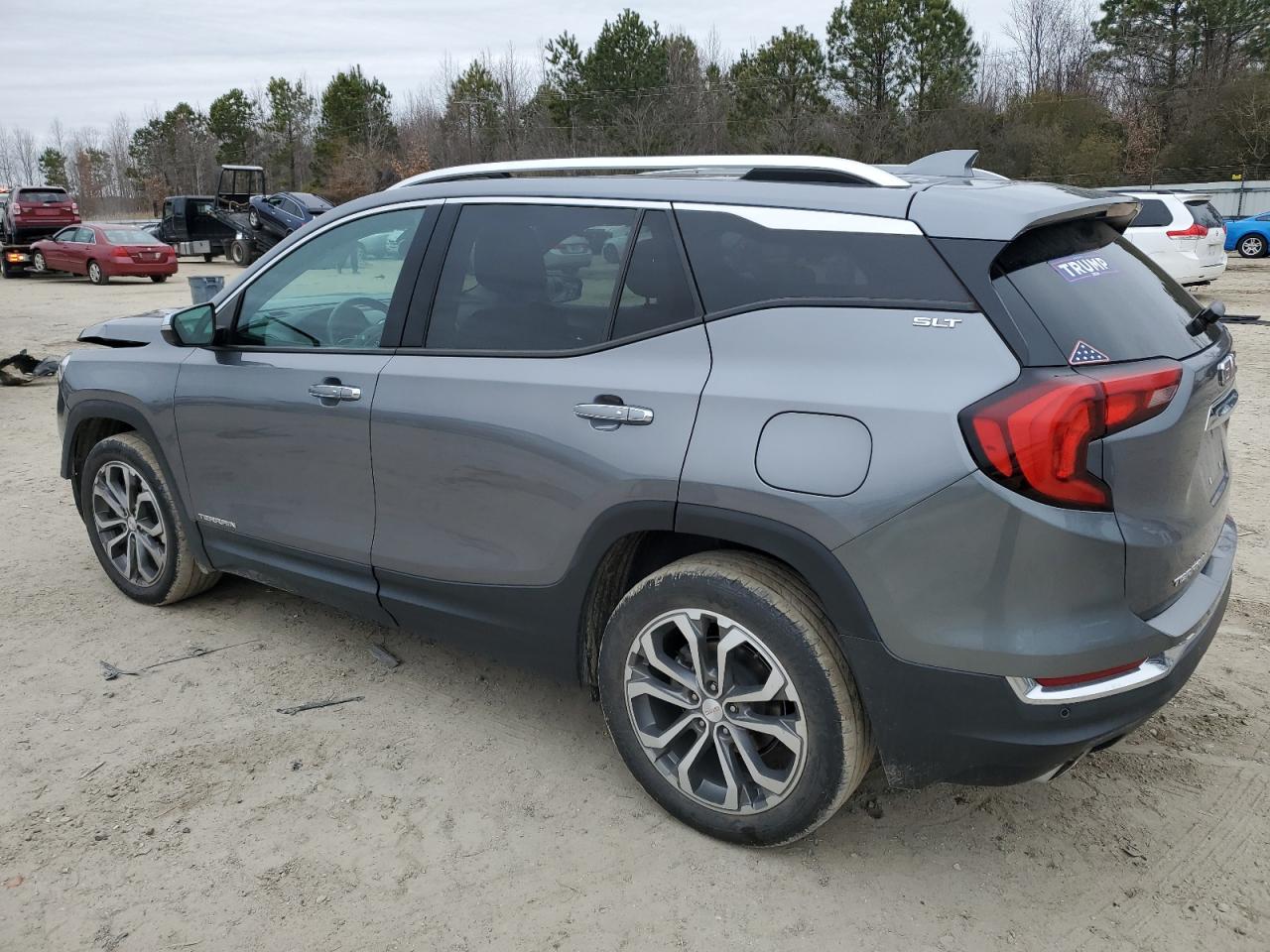 2020 GMC Terrain - Image 2