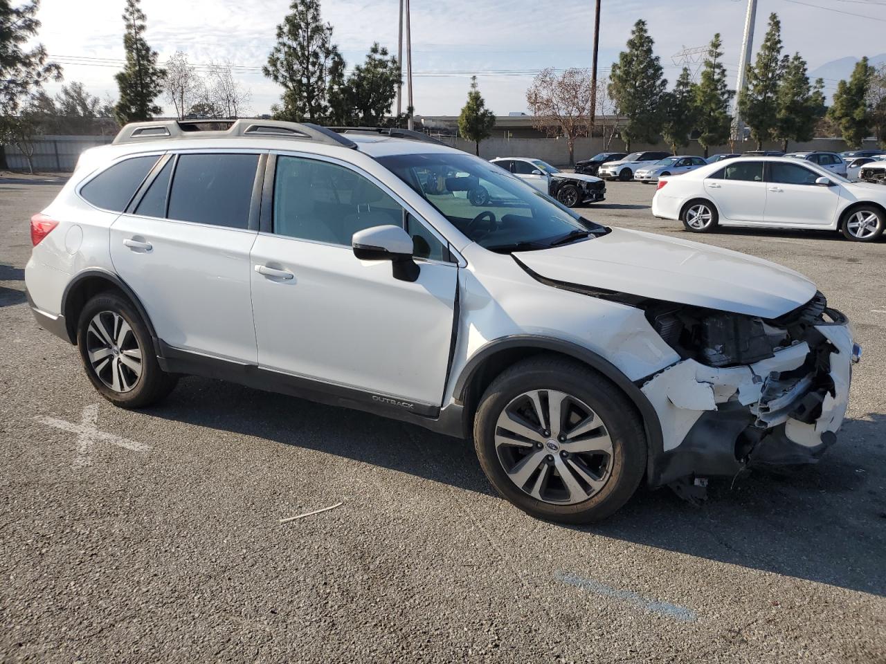 2018 Subaru Outback - Image 4