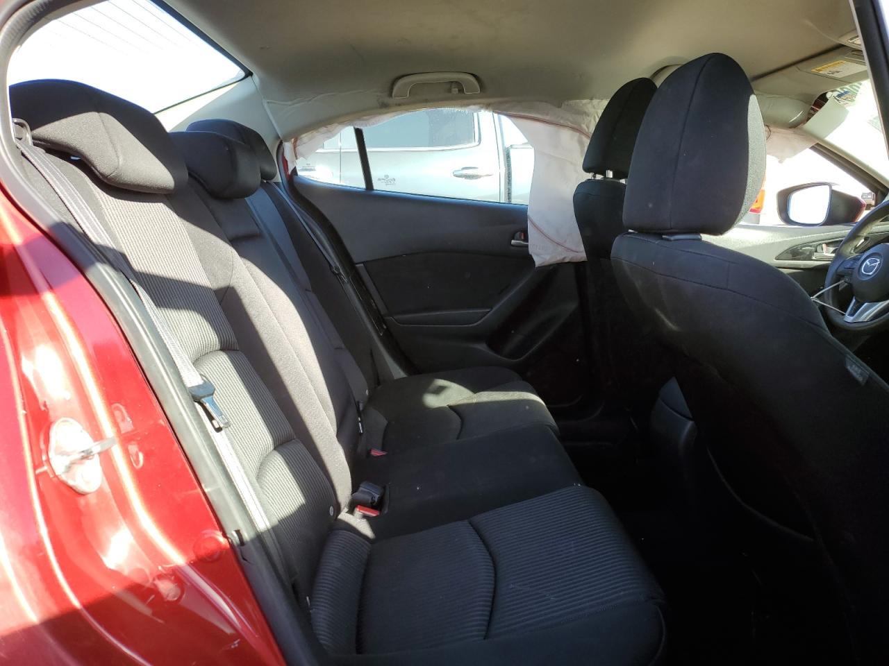 2016 Mazda 3 - Image 10