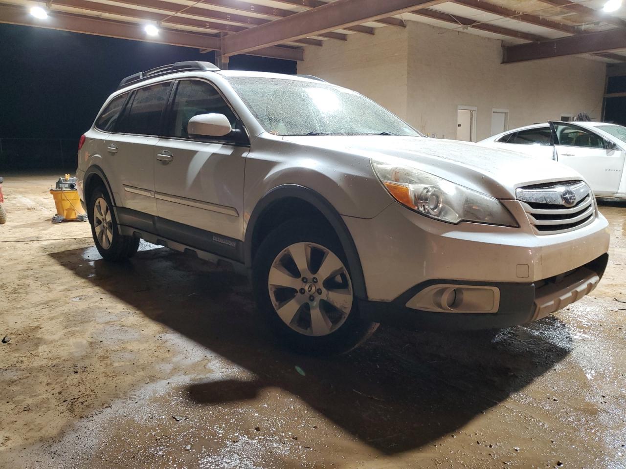 2012 Subaru Outback - Image 4