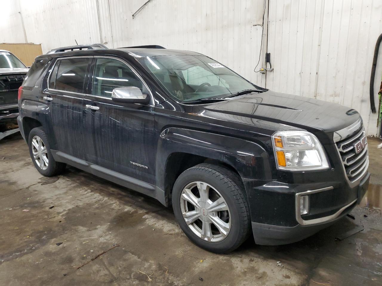 2016 GMC Terrain - Image 4