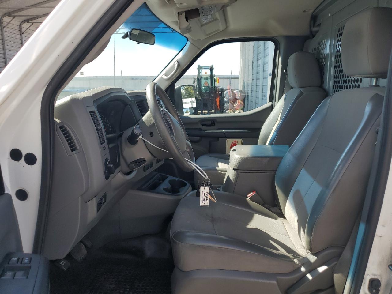 2017 Nissan NV - Image 7