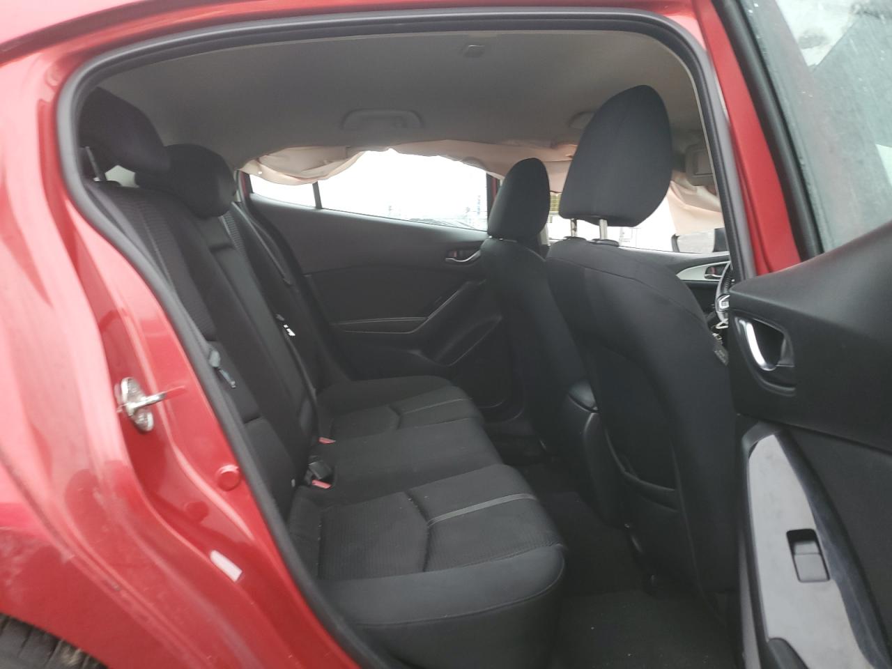 2017 Mazda 3 - Image 10