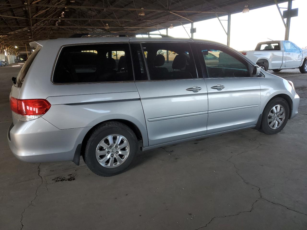 2010 Honda Odyssey - Image 3