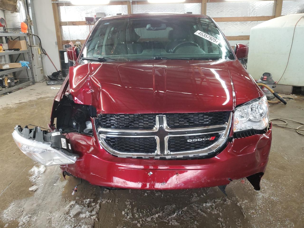 2019 Dodge Caravan - Image 5