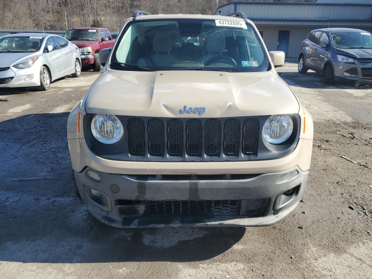 2016 Jeep Renegade - Image 5