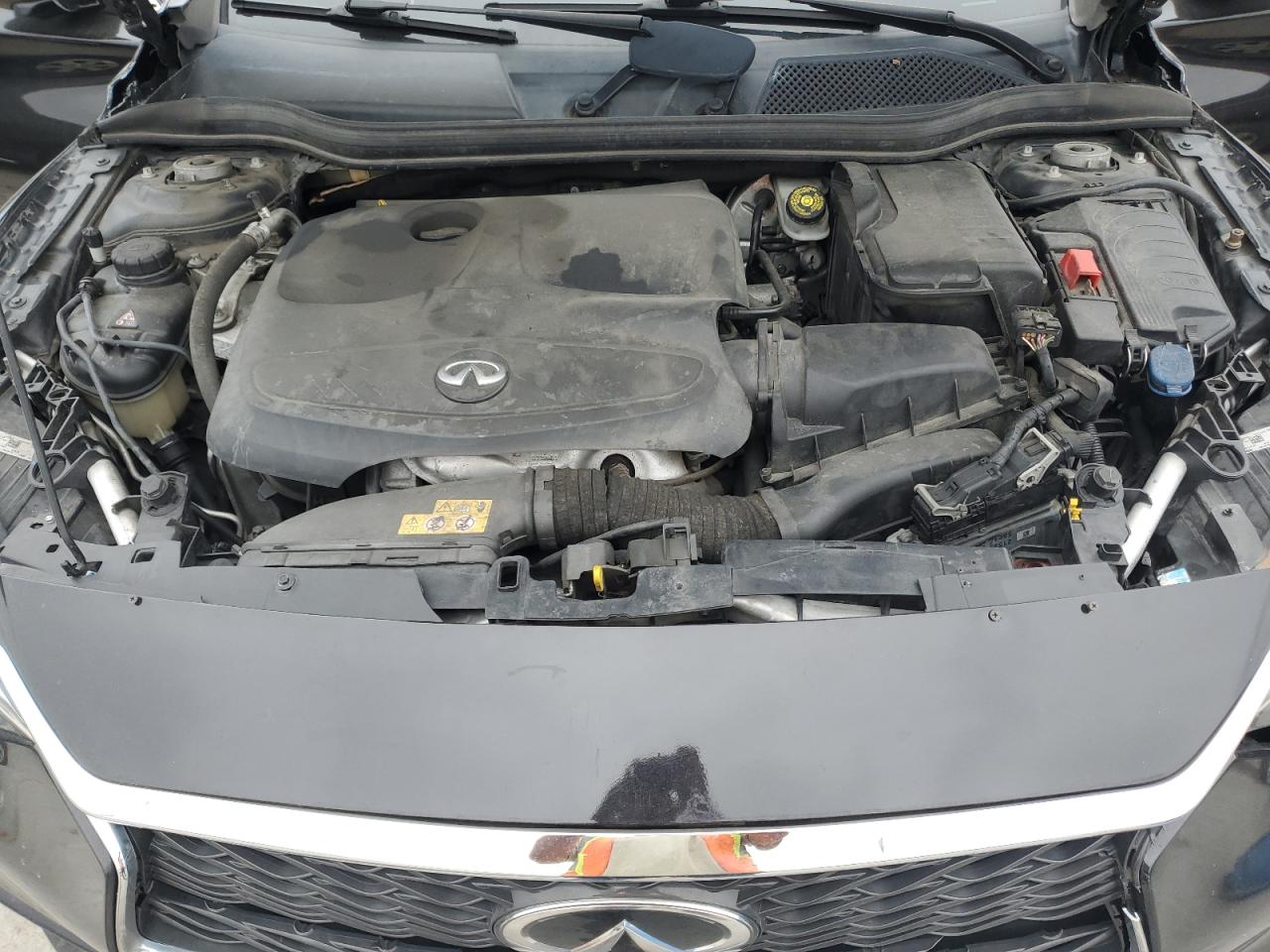 2017 Infiniti QX30 - Image 12