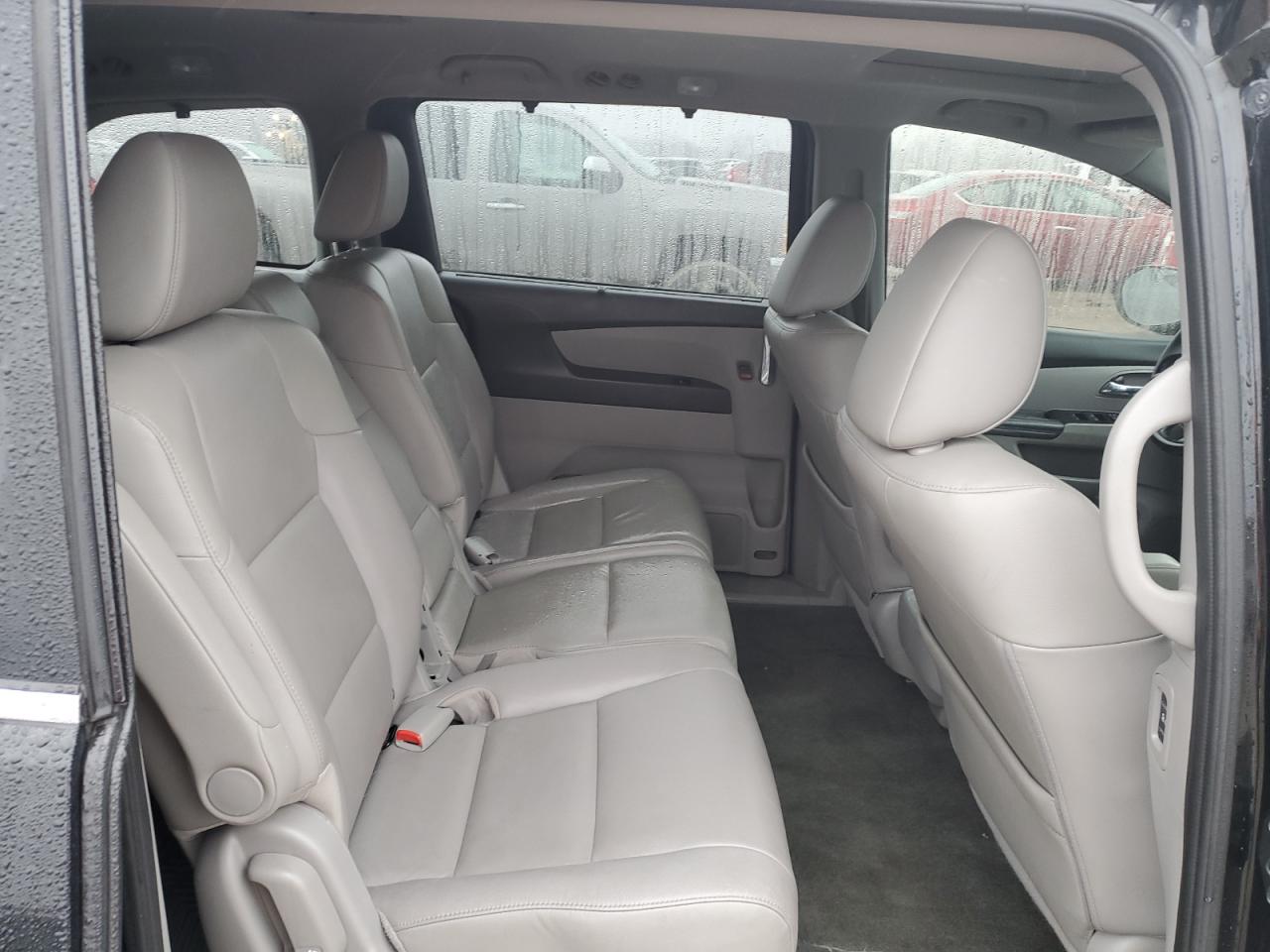 2014 Honda Odyssey - Image 11