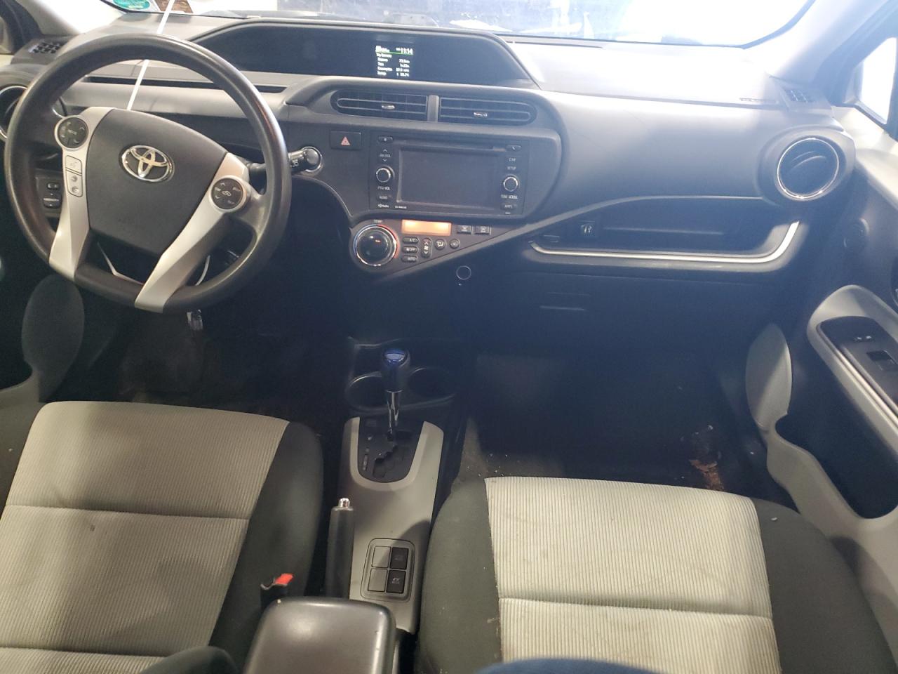 2014 Toyota Prius - Image 8