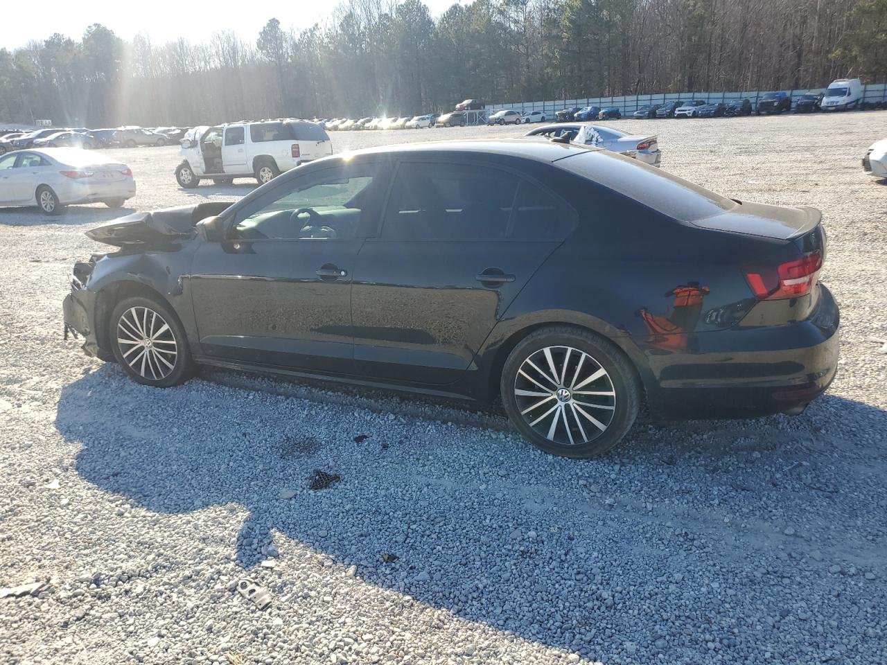 2016 Volkswagen Jetta - Image 2