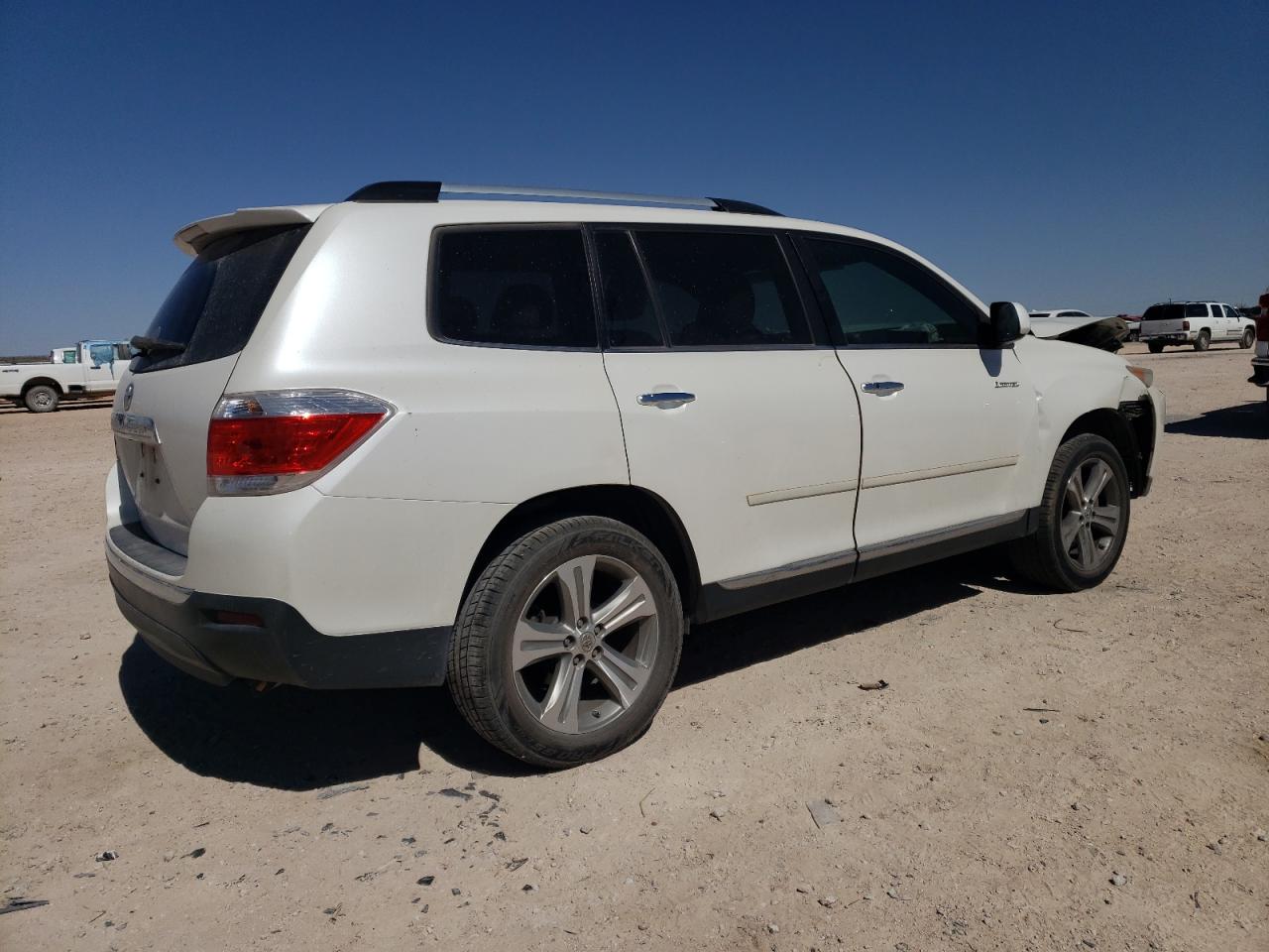 2011 Toyota Highlander - Image 3