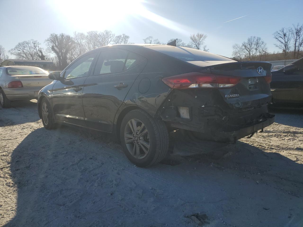2018 Hyundai Elantra - Image 2
