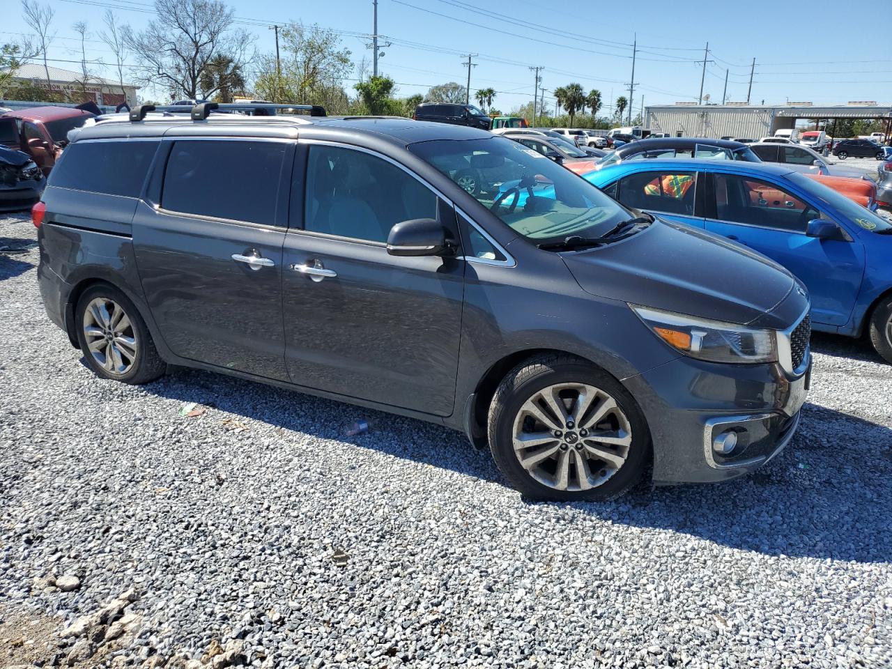 2015 Kia Sedona - Image 4