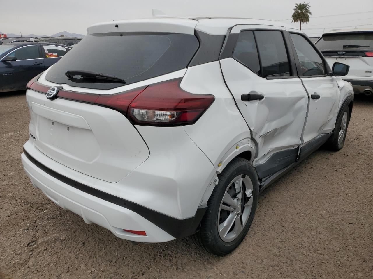 2021 Nissan Kicks - Image 4
