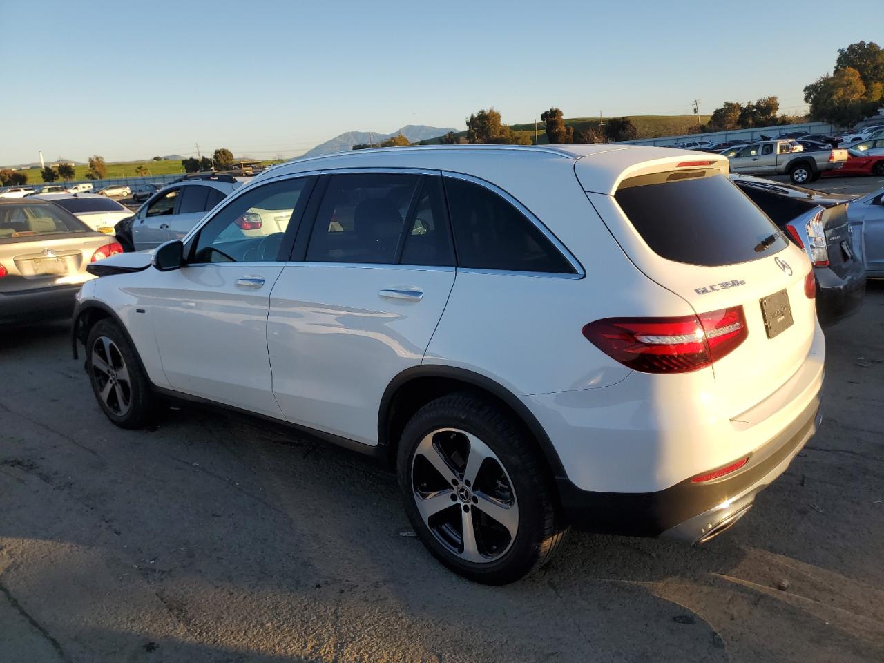 2019 Mercedes-Benz GLC - Image 2
