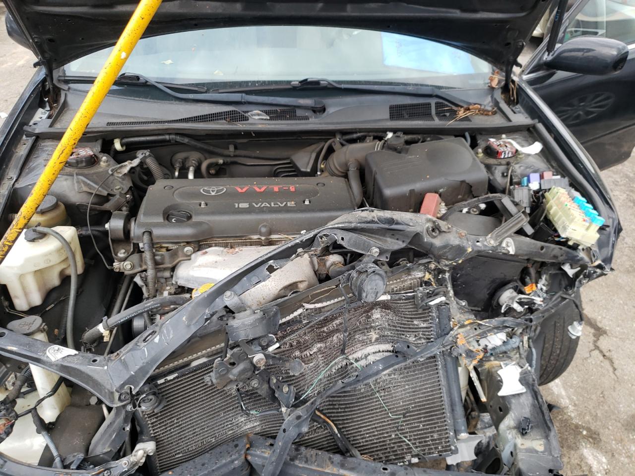 2004 Toyota Camry - Image 11