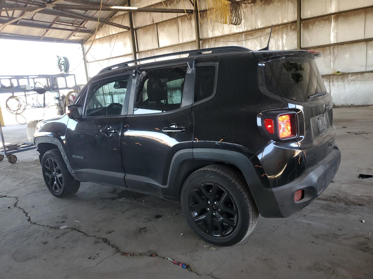 2018 Jeep Renegade - Image 2