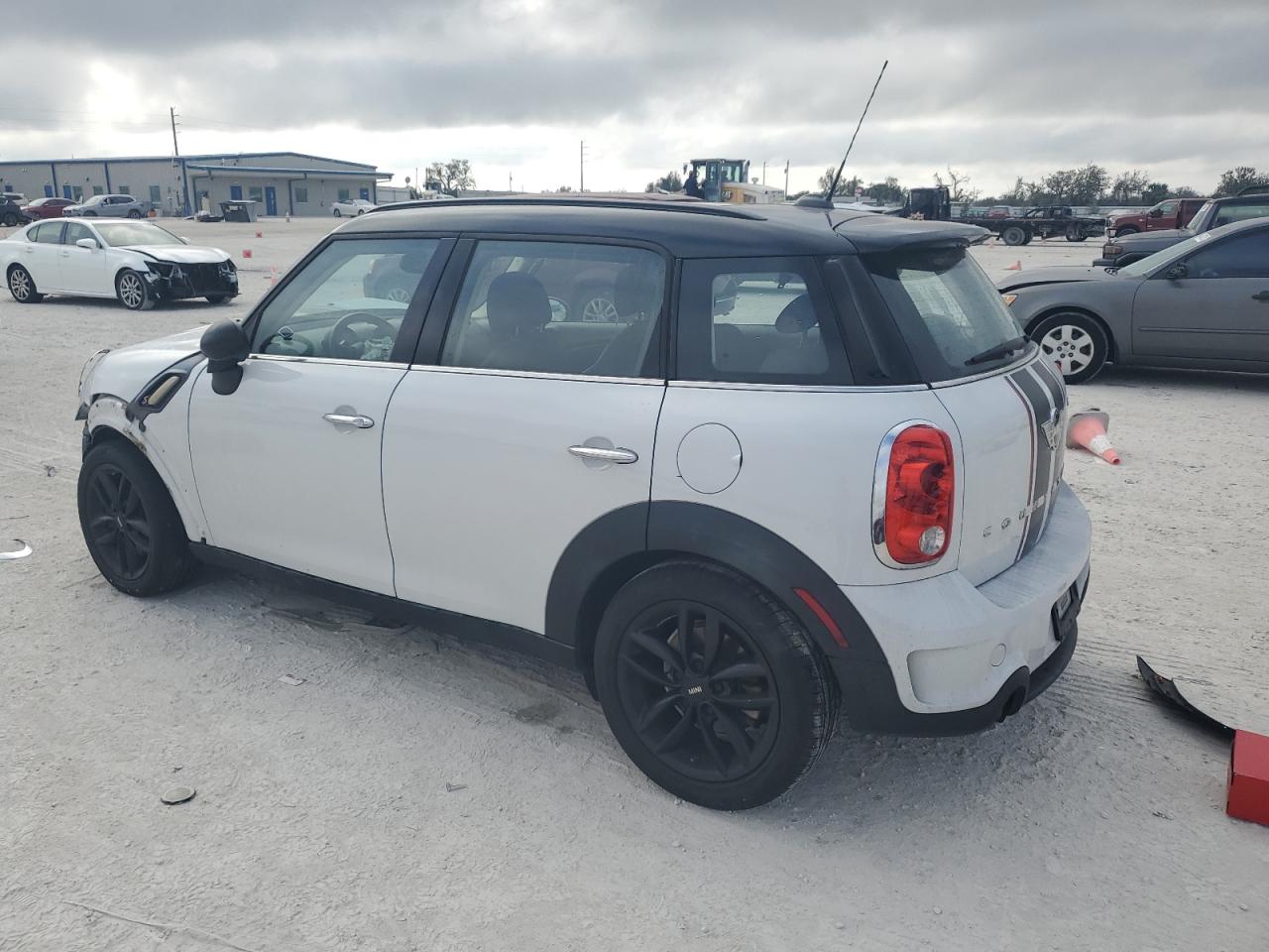 2014 MINI Cooper - Image 2