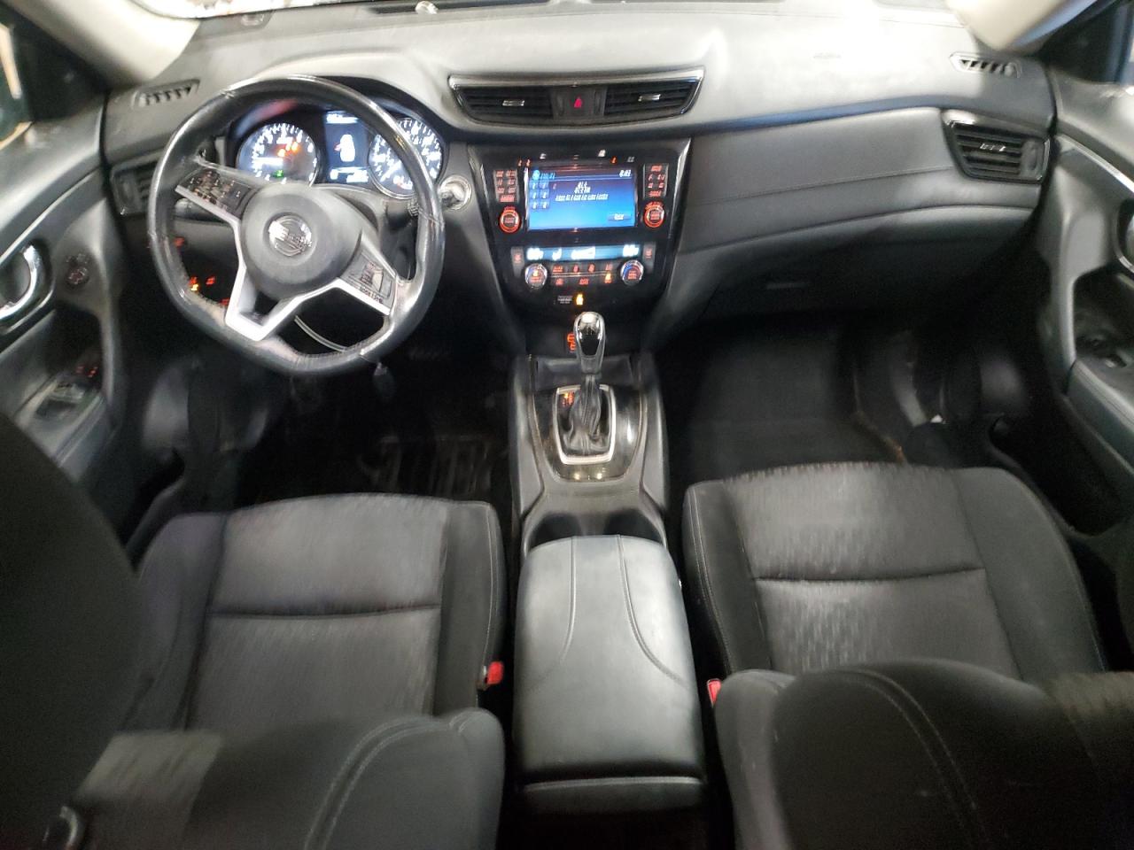 2017 Nissan Rogue - Image 8