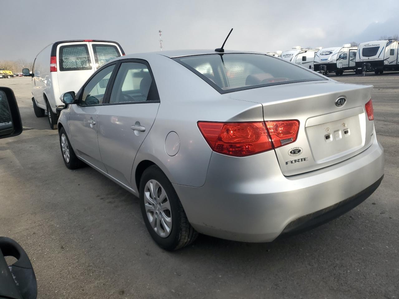 2010 Kia Forte - Image 2