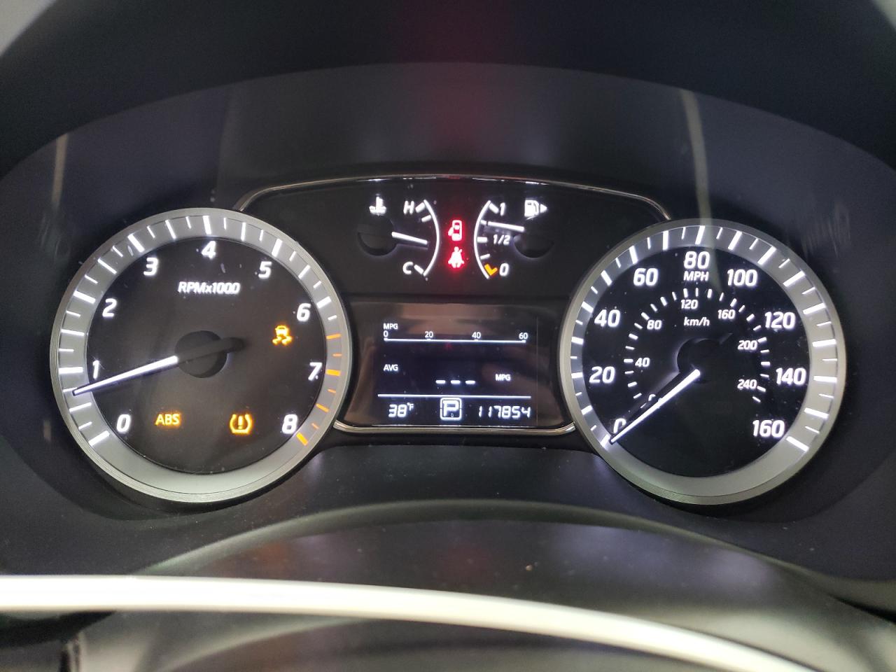 2013 Nissan Sentra - Image 9