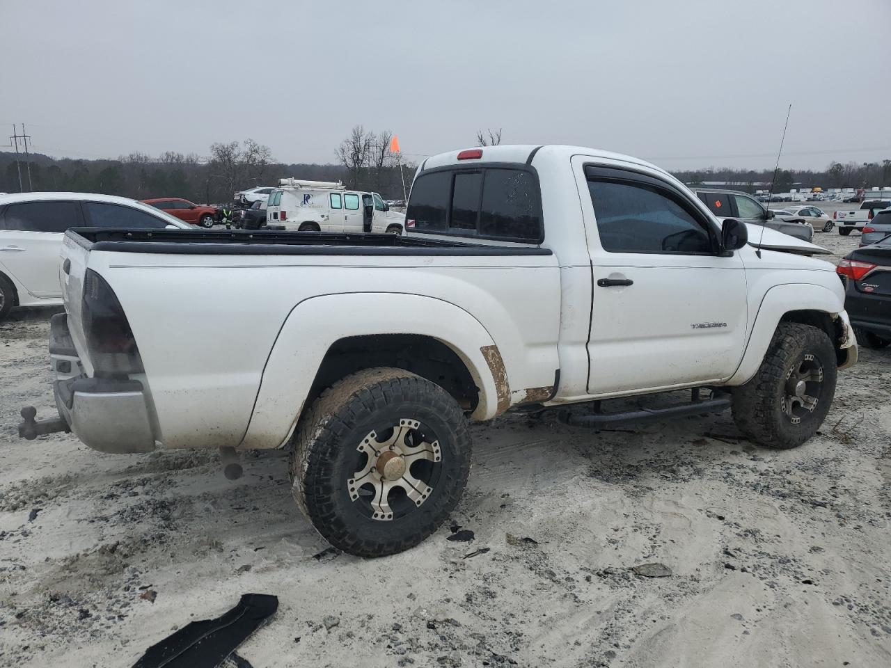 2010 Toyota Tacoma - Image 3