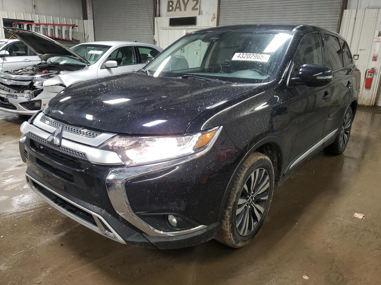 2020 Mitsubishi Outlander - Image 1