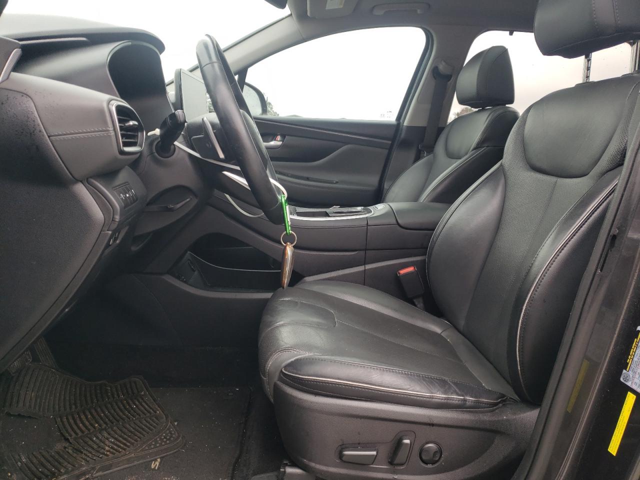 2022 Hyundai Santa Fe - Image 7