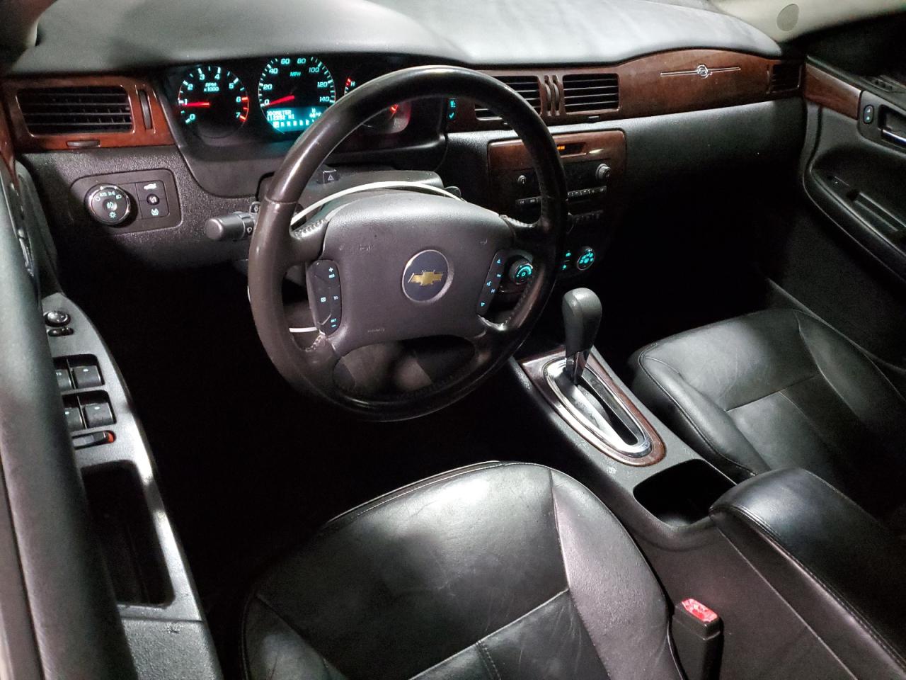 2007 Chevrolet Impala - Image 8