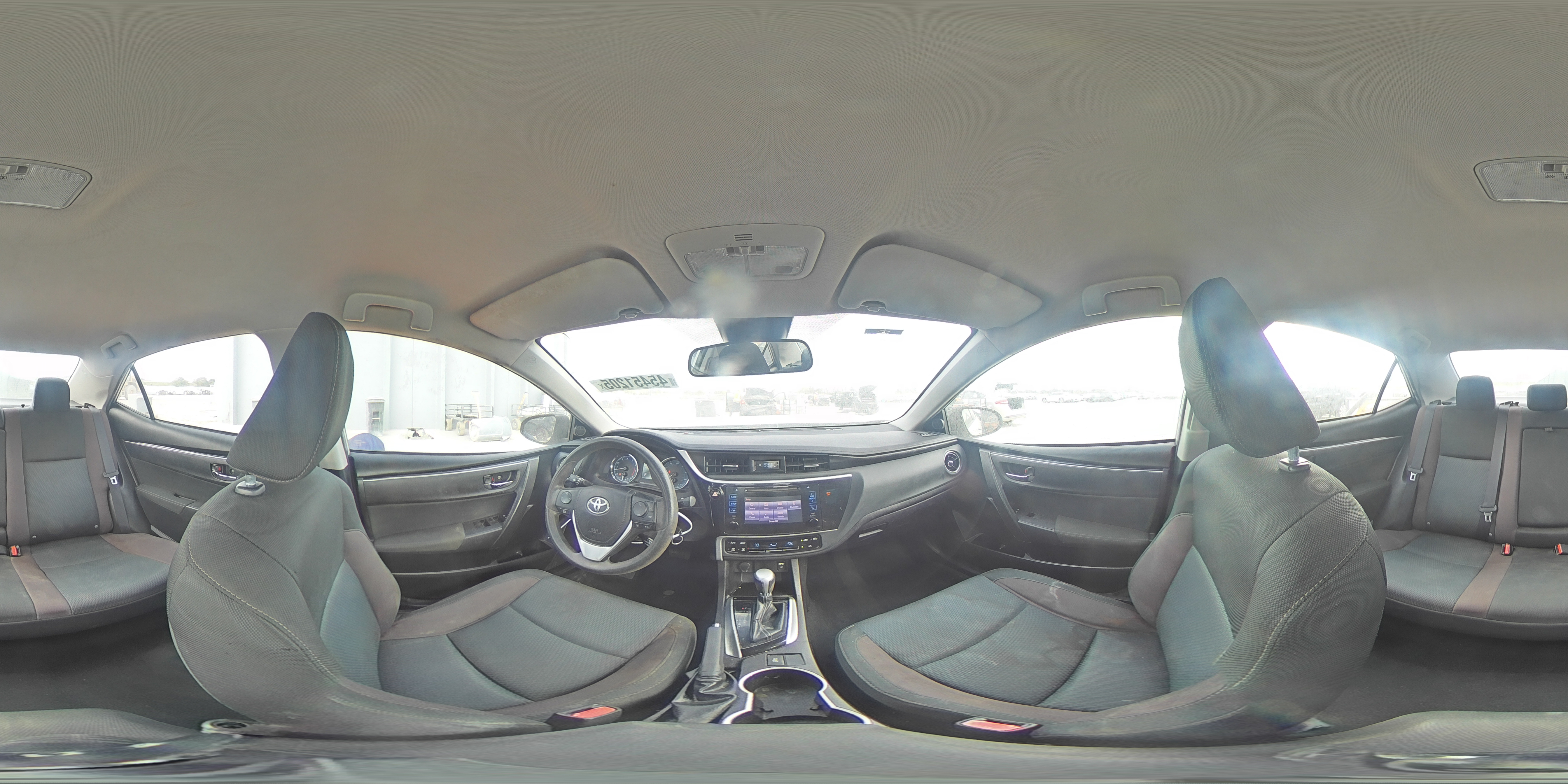 2018 Toyota Corolla - Image 13