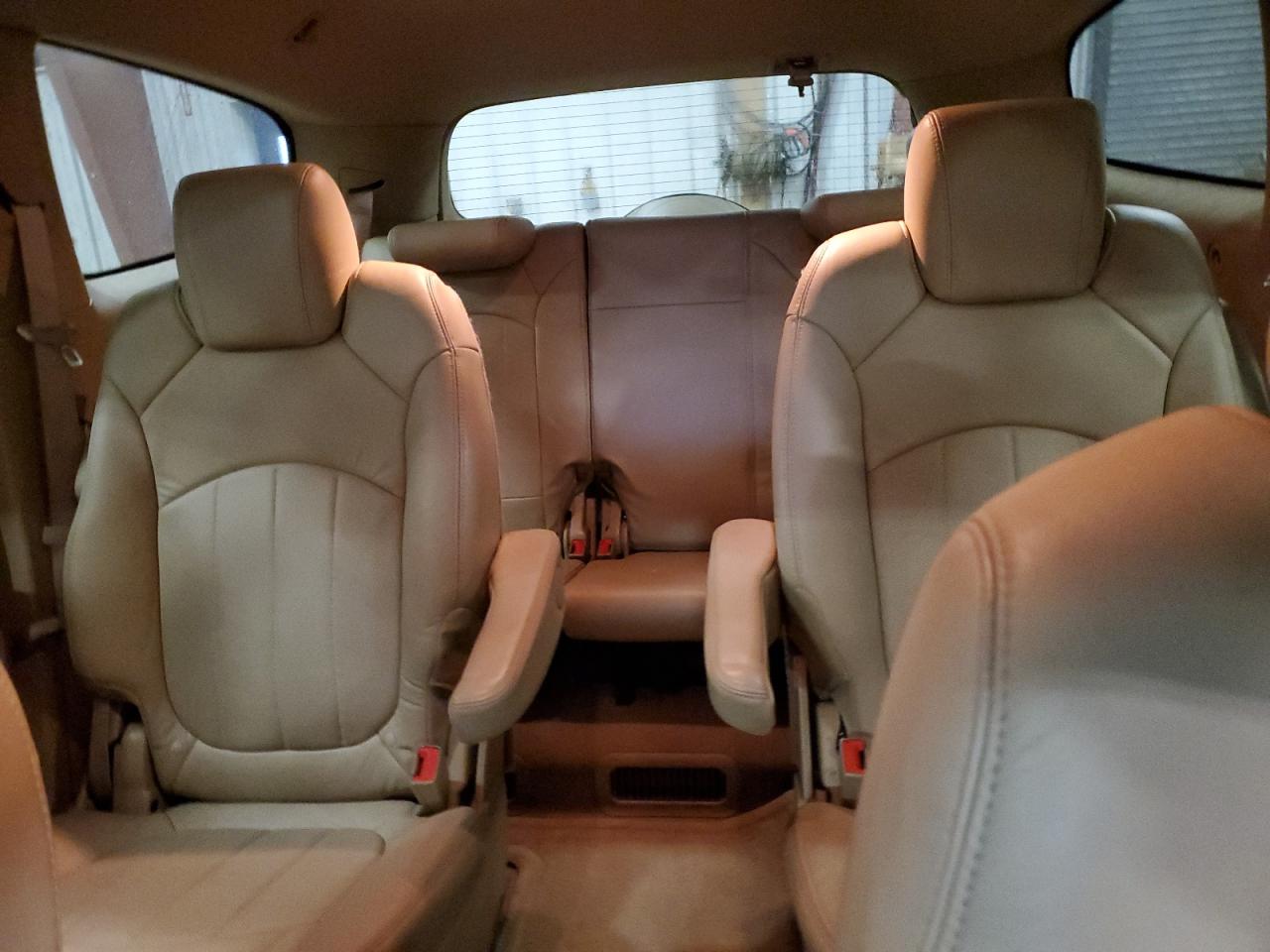 2010 Buick Enclave - Image 10