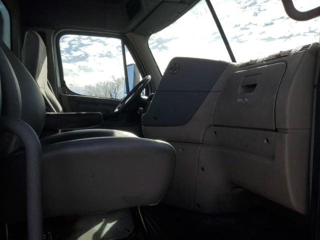 2015 FREIGHTLINER CASCADIA 125