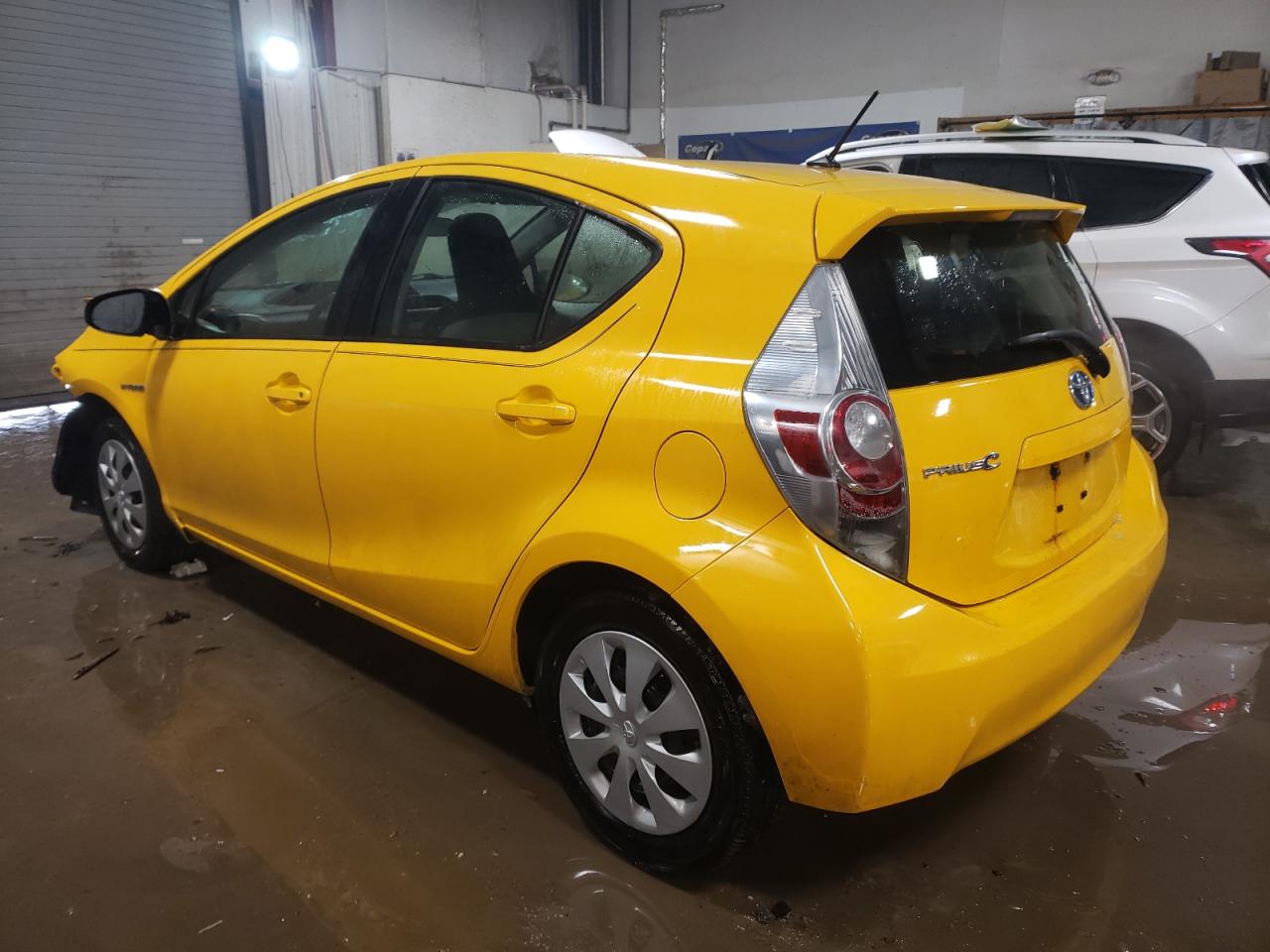 2014 Toyota Prius - Image 2