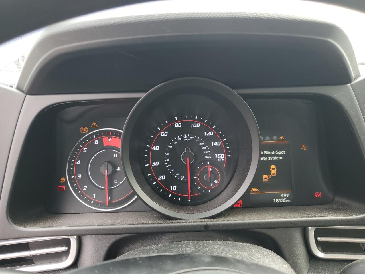 2023 Hyundai Elantra - Image 9