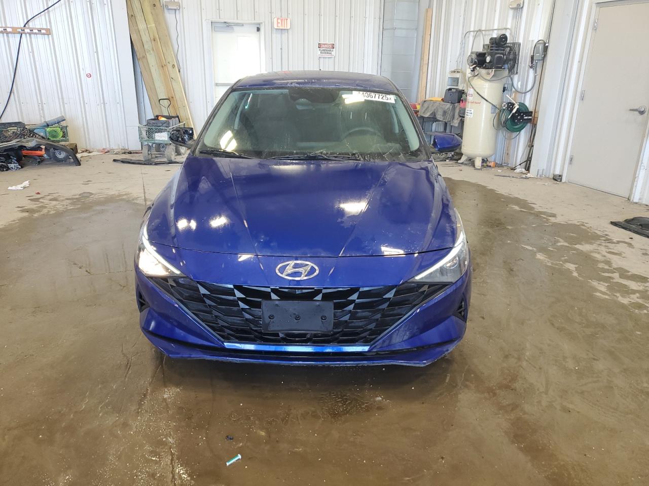 2021 Hyundai Elantra - Image 5