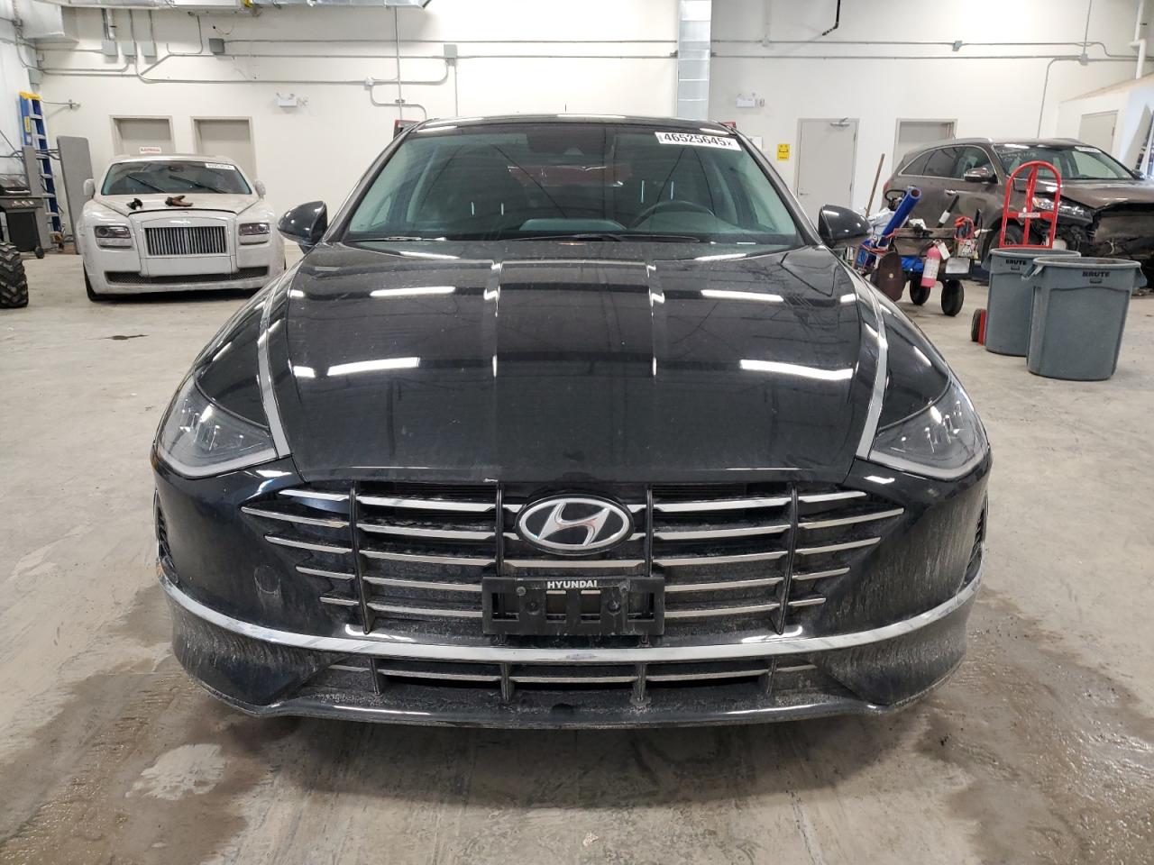 2022 Hyundai Sonata - Image 5
