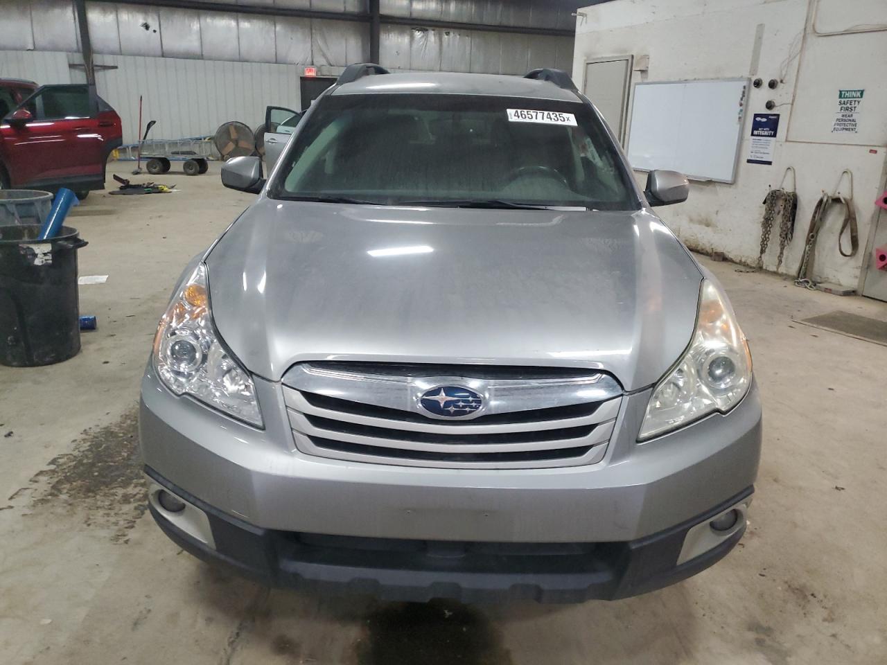 2011 Subaru Outback - Image 5