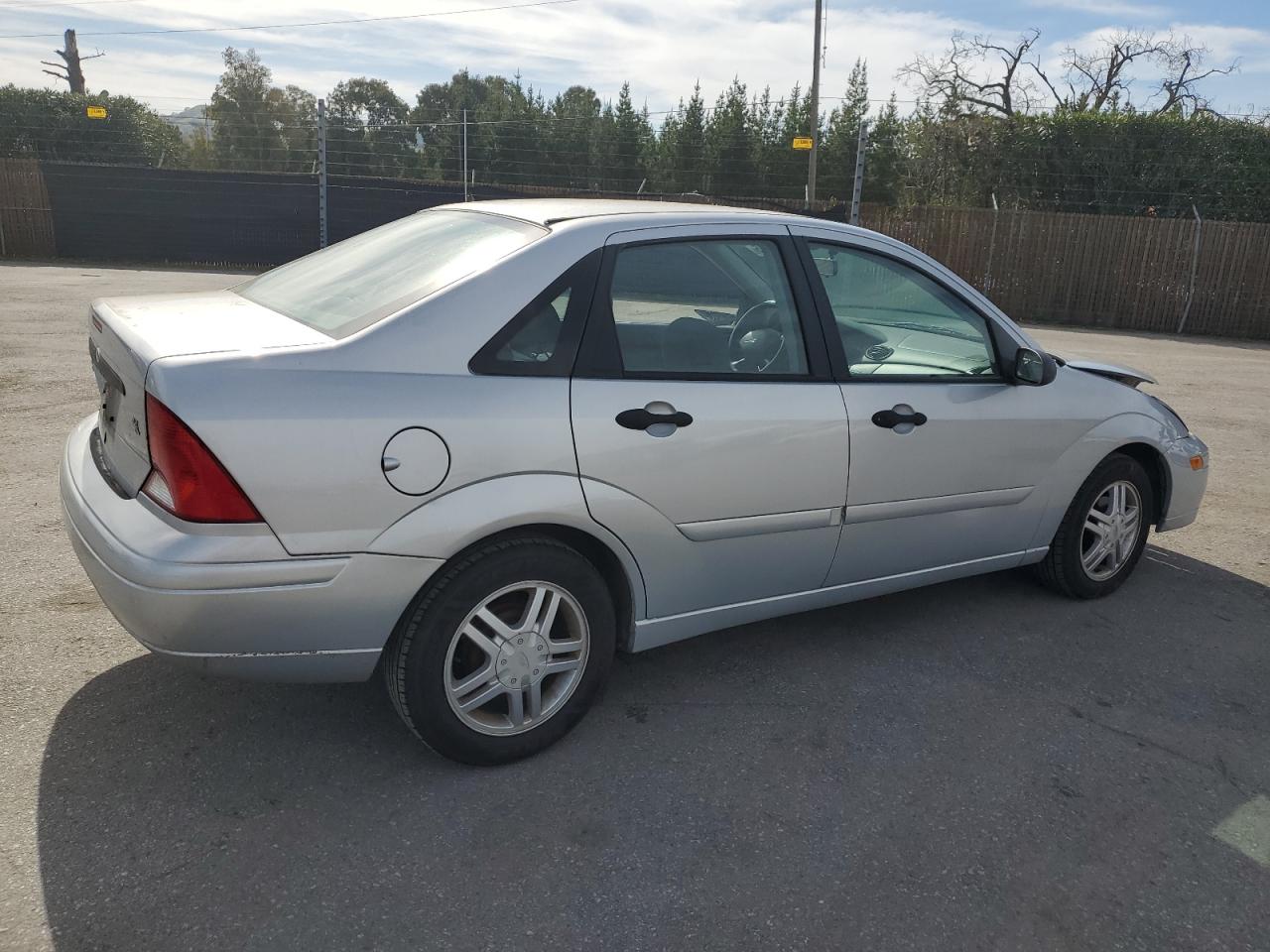 2001 Ford Focus - Image 3