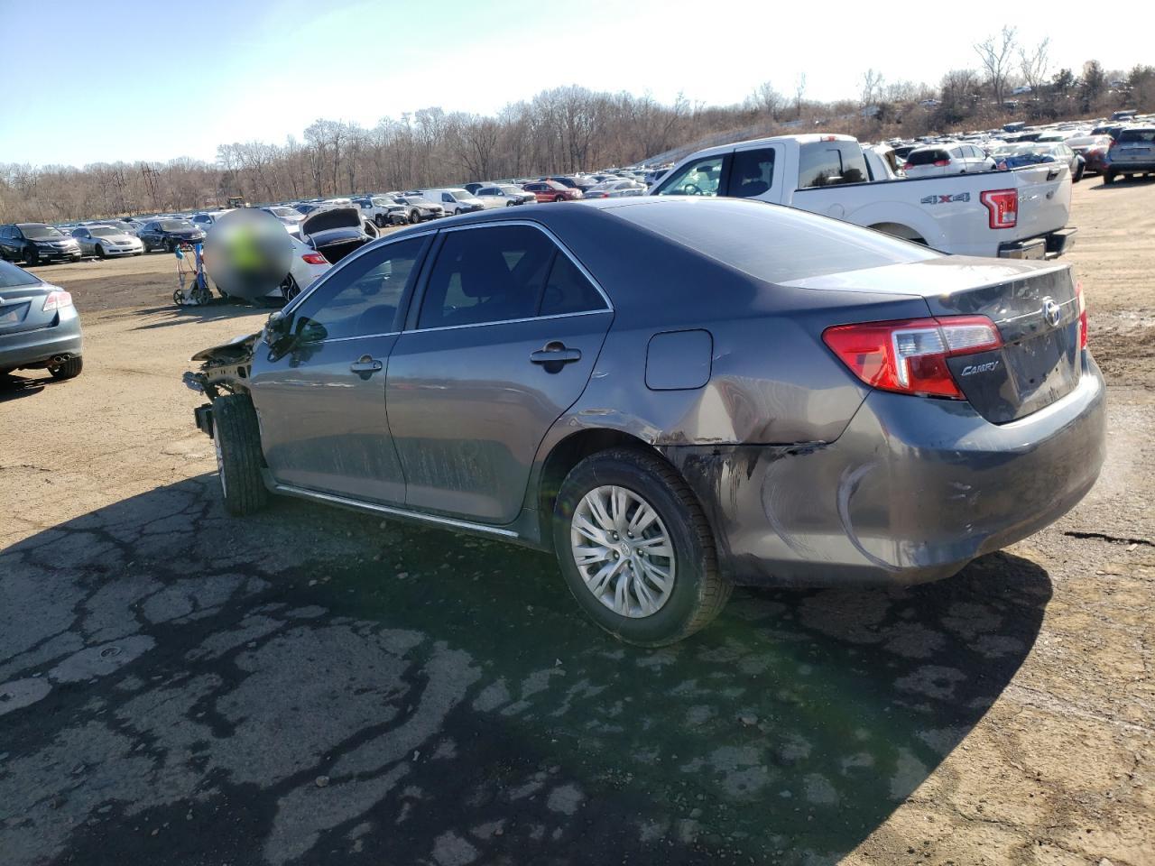 2014 Toyota Camry - Image 2