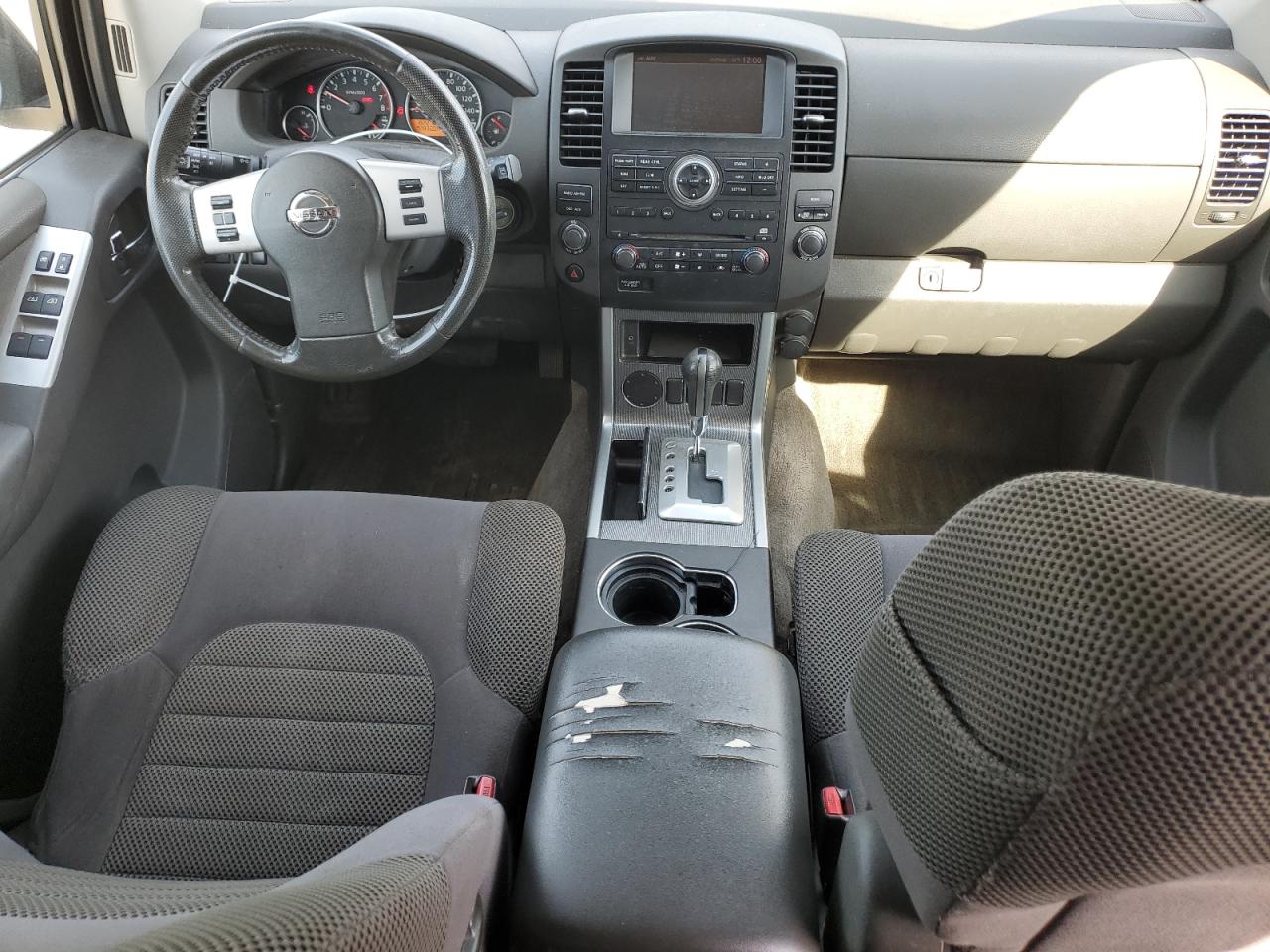 2011 Nissan Pathfinder - Image 8