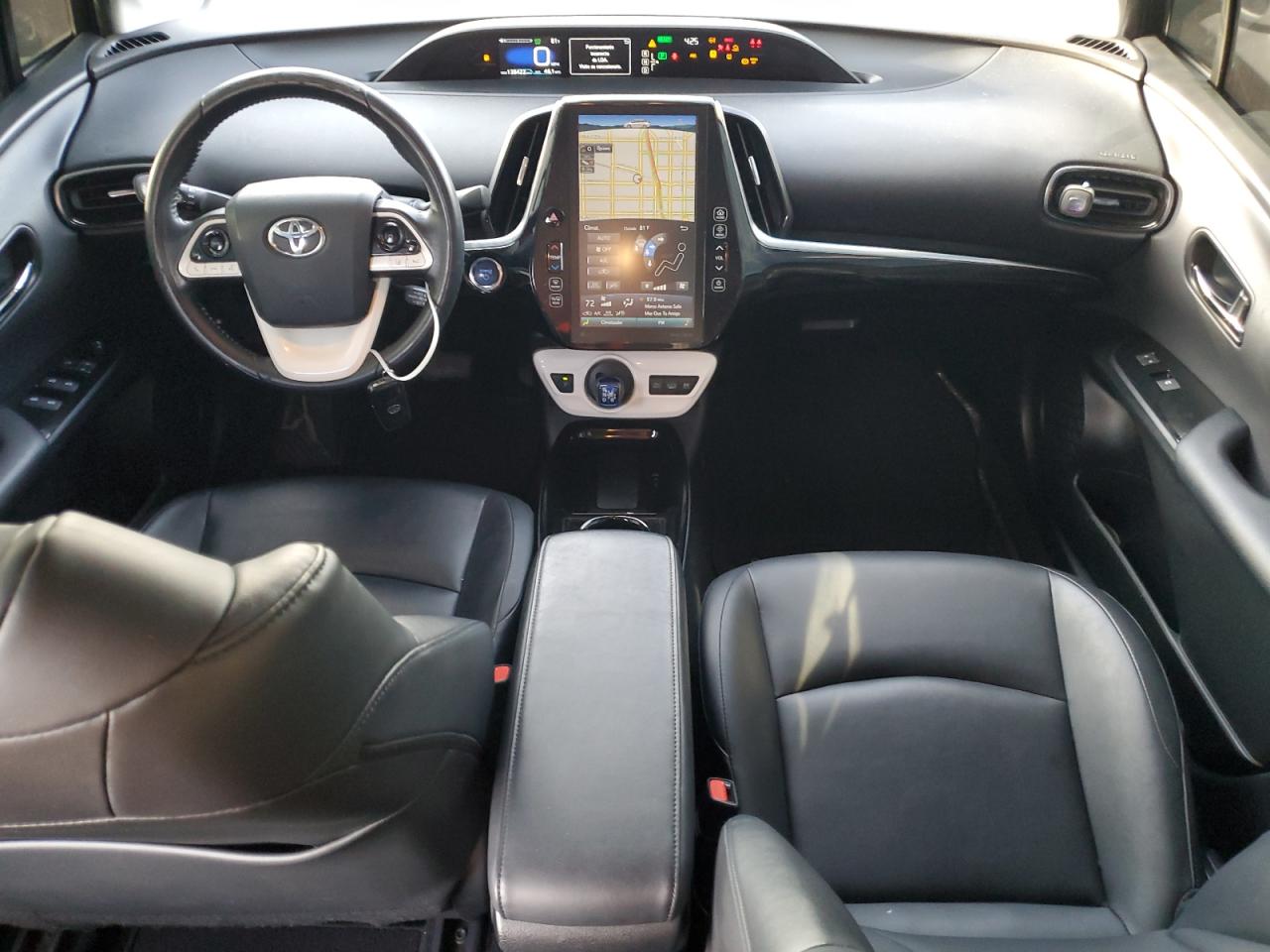 2017 Toyota Prius - Image 8