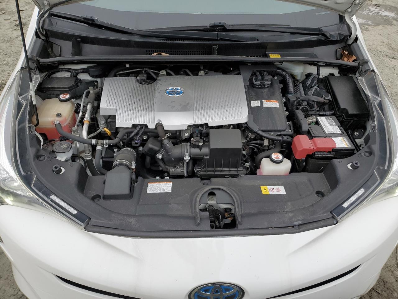 2017 Toyota Prius - Image 11