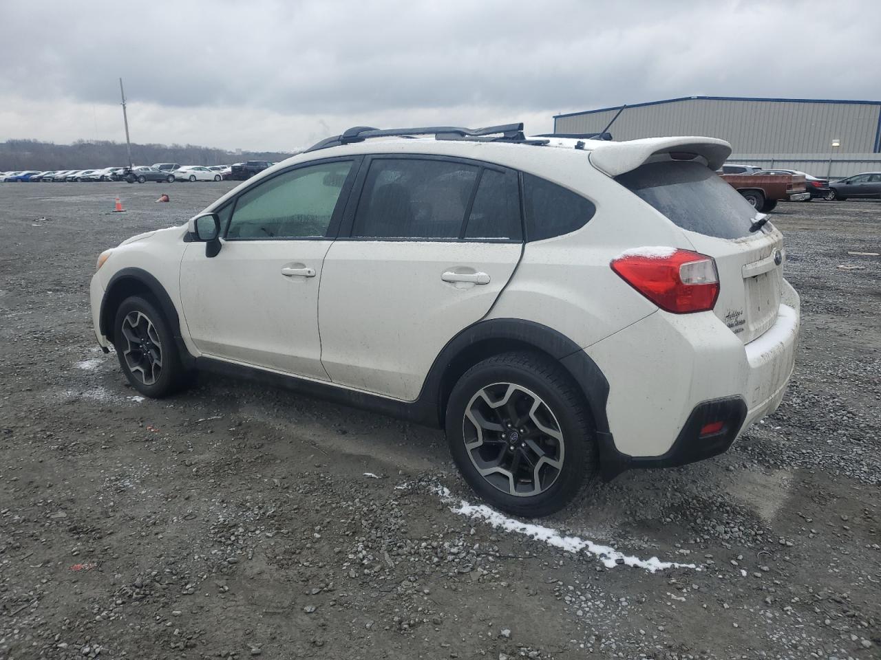 2016 Subaru XV - Image 2