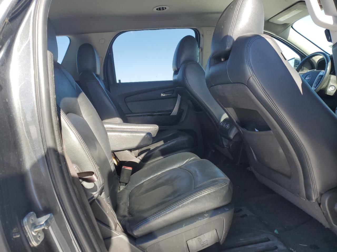 2012 GMC Acadia - Image 11
