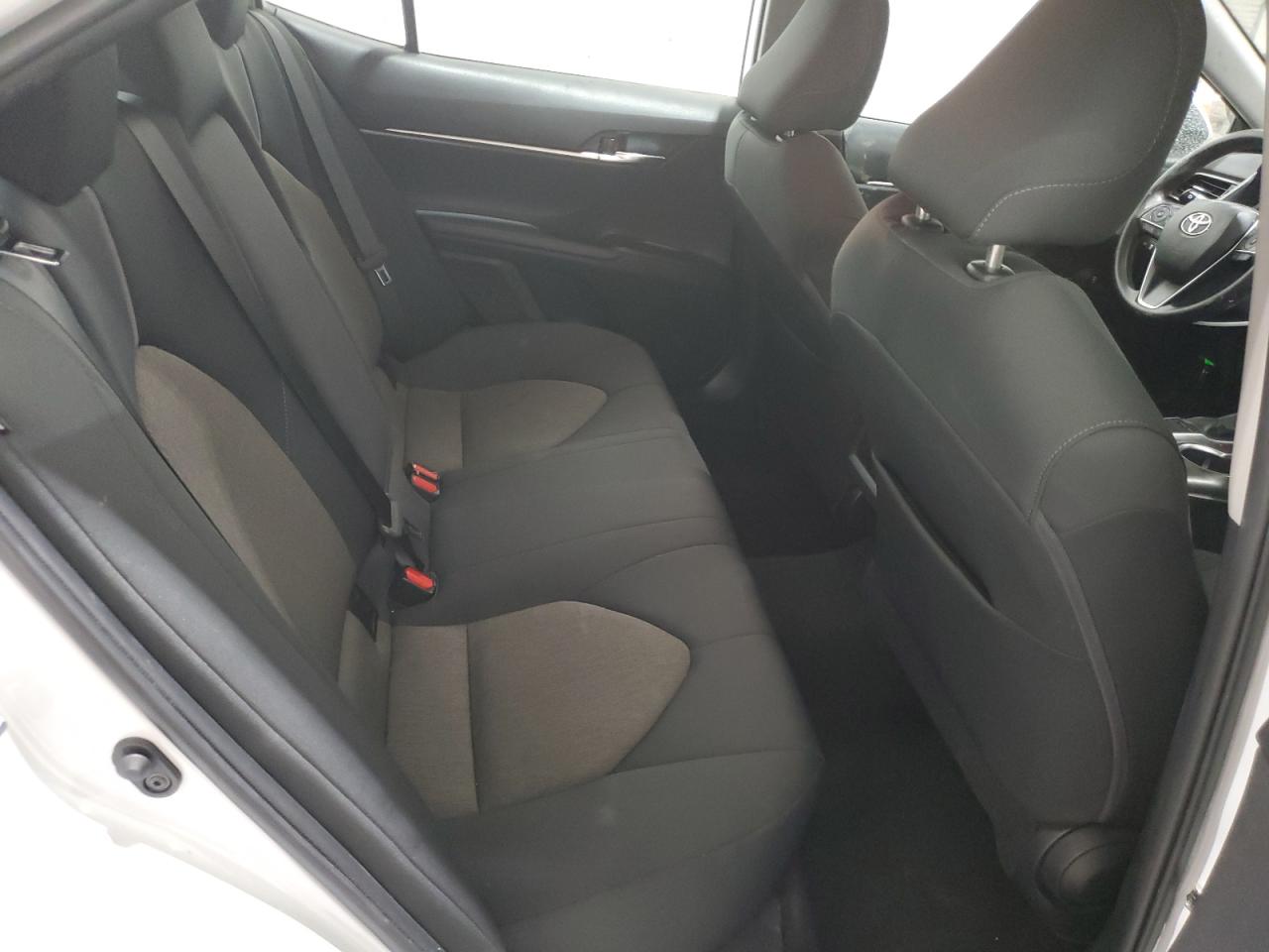 2022 Toyota Camry - Image 10
