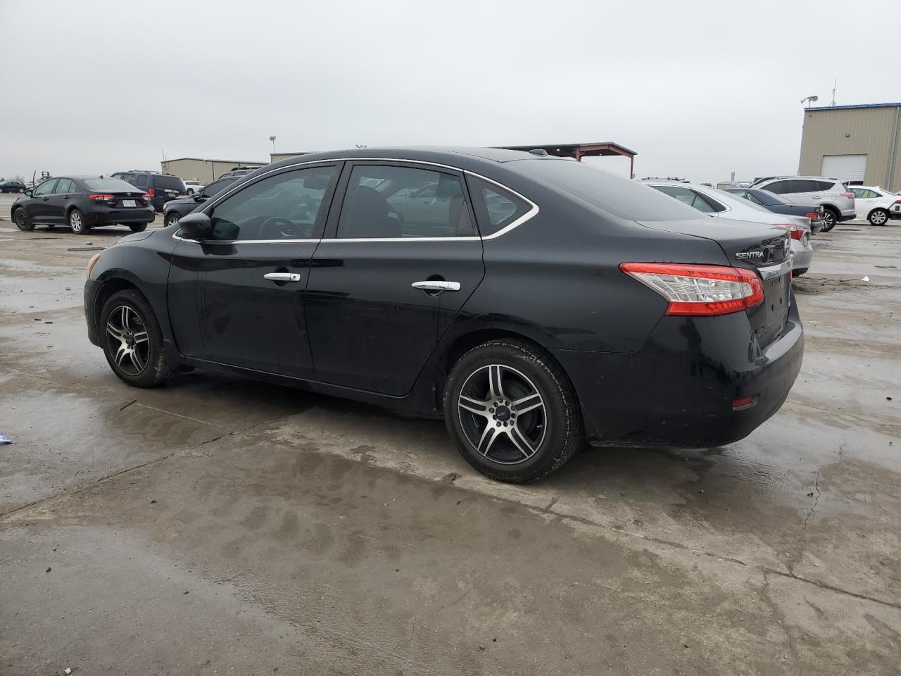 2013 Nissan Sentra - Image 2