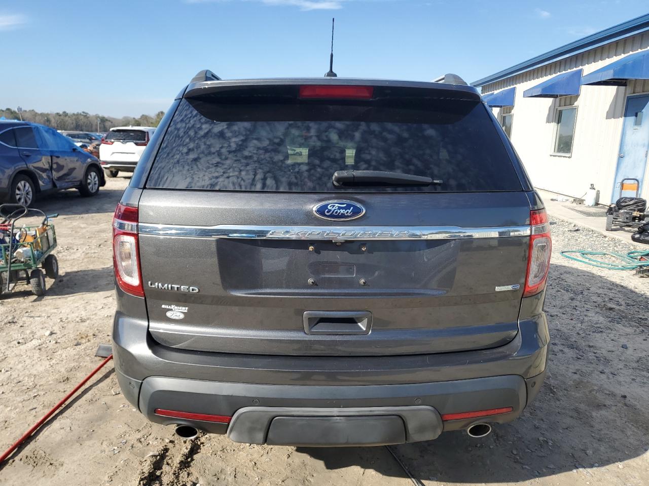 2015 Ford Explorer - Image 6