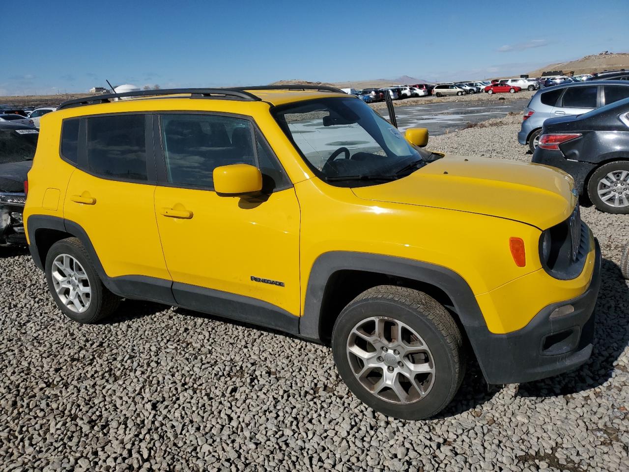 2016 Jeep Renegade - Image 4
