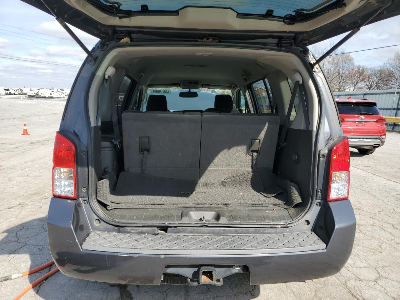 2011 Nissan Pathfinder - Image 6